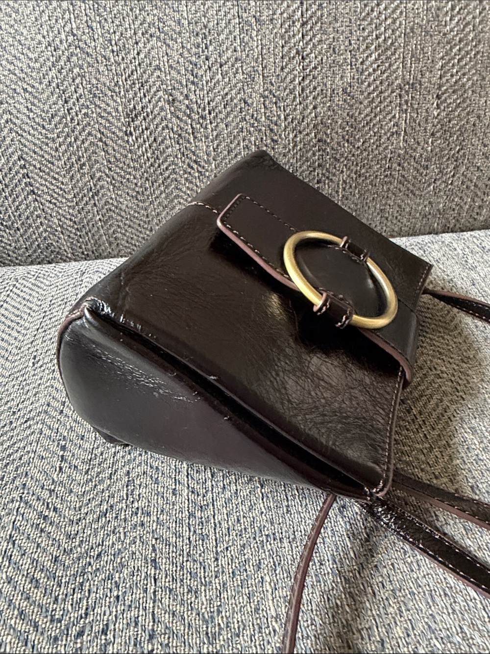 Hobo Elan Black Leather Crossbody Bag - Picture 6 of 16